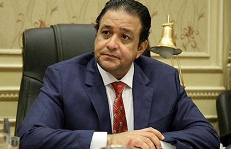 علاء عابد يشيد بجهود الدولة على الصعيد الاقتصادي