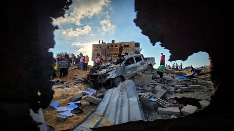 خط أحمر