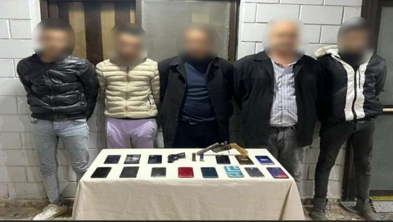 خط أحمر