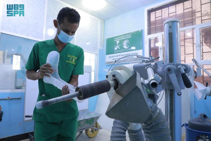 مركز الأطراف الصناعية في مأرب يقدم خدماته الطبية لـ 322 مستفيداً