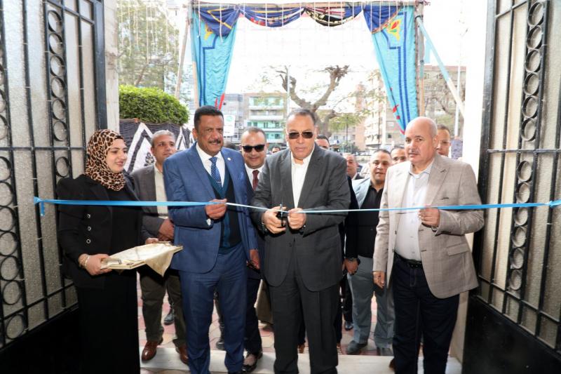 خط أحمر