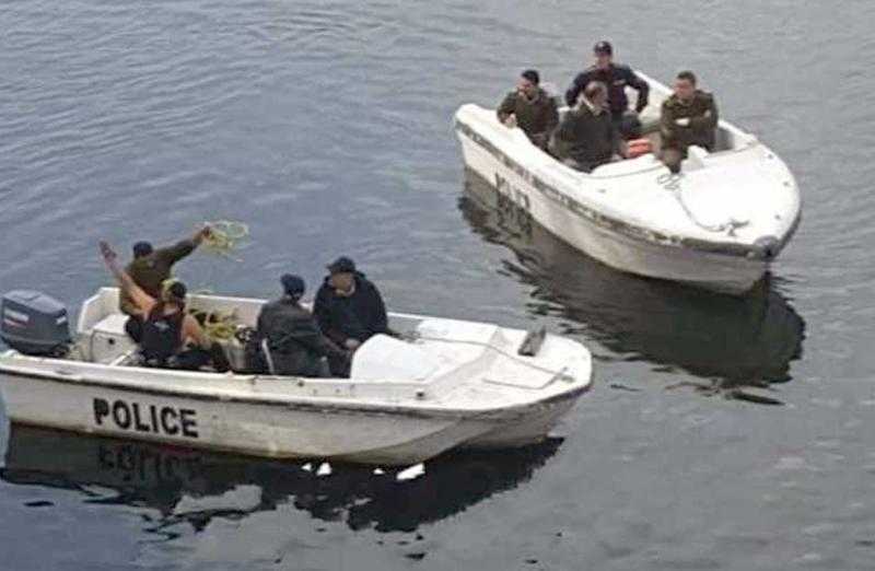 انتشال 4 جثث من ضحايا المعدية الغارقة في منشأة القناطر.. والبحث ما زال جاريًا عن باقي المفقودين