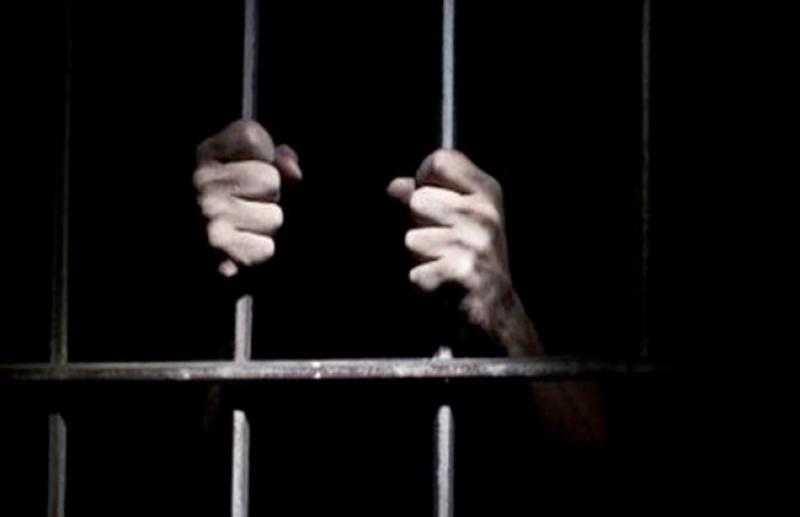 حبس عنصرين إجراميين ضُبط بحوزتهما مخدرات بالأقصر