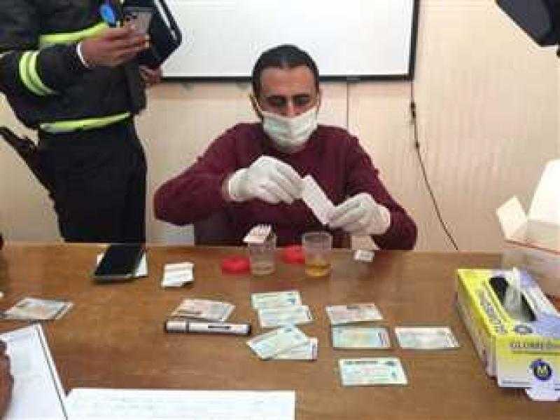 فحص 65 من سائقي السيارات على الطرق السريعة للكشف عن تعاطيهم المواد المخدرة