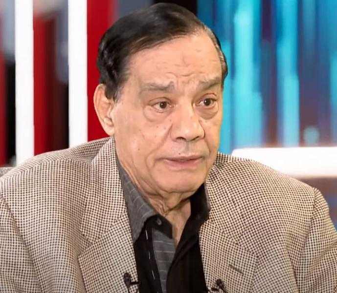 صلاة الجنازة على الموسيقار حلمي بكر بمسجد النور عصر الأحد