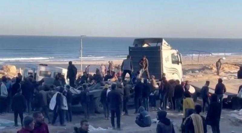 جيش الاحتلال يزعم إجراء تحقيق في مجزرة الطحين: الفلسطينيون ماتوا بالتدافع