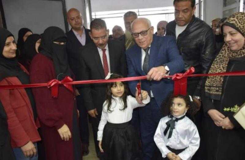 محافظ بورسعيد يفتتح المعرض السنوي للأسر المنتجة ويشيد بالمنتجات المقدمة.. صور