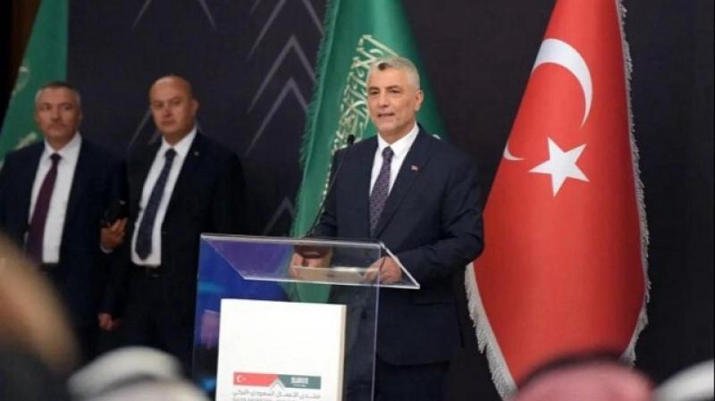 وزير التجارة التركي: نواصل جهود تعزيز العلاقات الاقتصادية مع السعودية