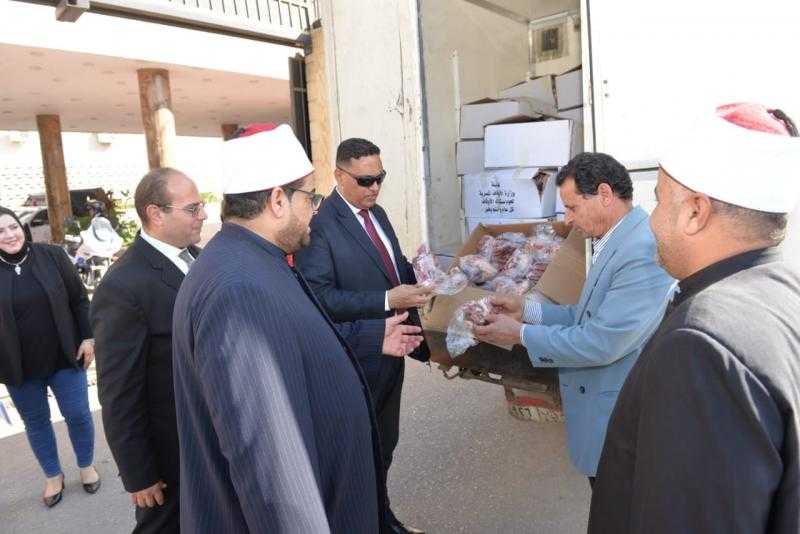 محافظ الدقهلية يتسلم دفعة من لحوم الأضاحي بإجمالي 2 طن و100 ألف شنطة