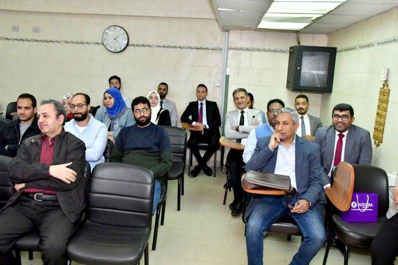 مستشفيات جامعة سوهاج تنظم ورشة عمل لتدريب 50 طبيبا
