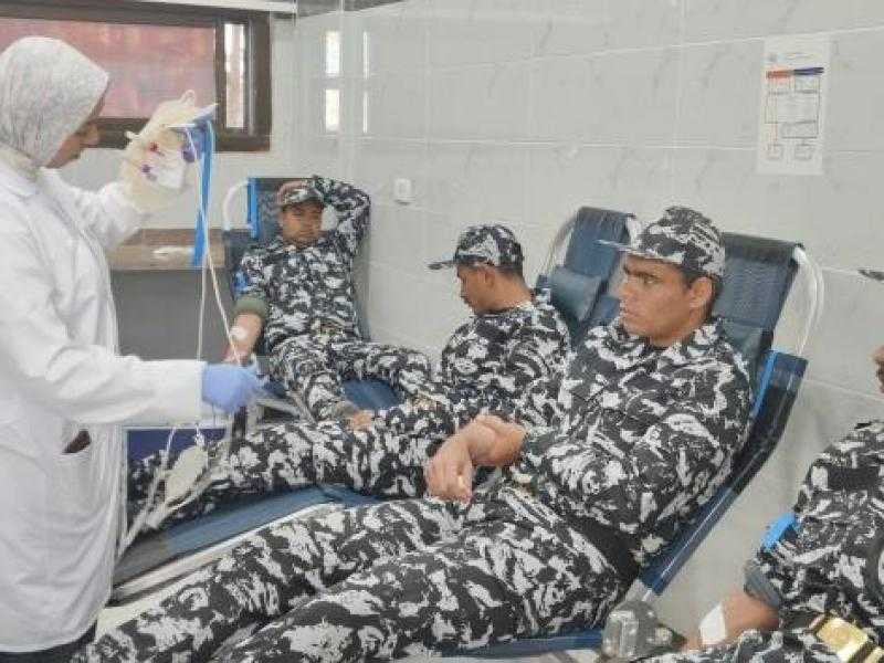 أمن الإسكندرية ينظم حملة للتبرع بالدم بالتنسيق مع قطاع الخدمات الطبية