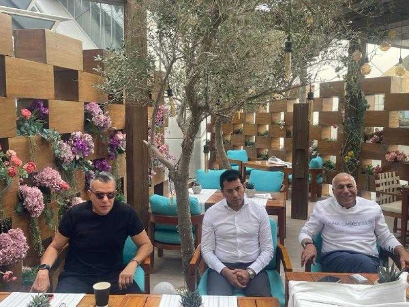 وزير الرياضة يجتمع ببعثتي الأهلي والزمالك قبل نهائي الكأس