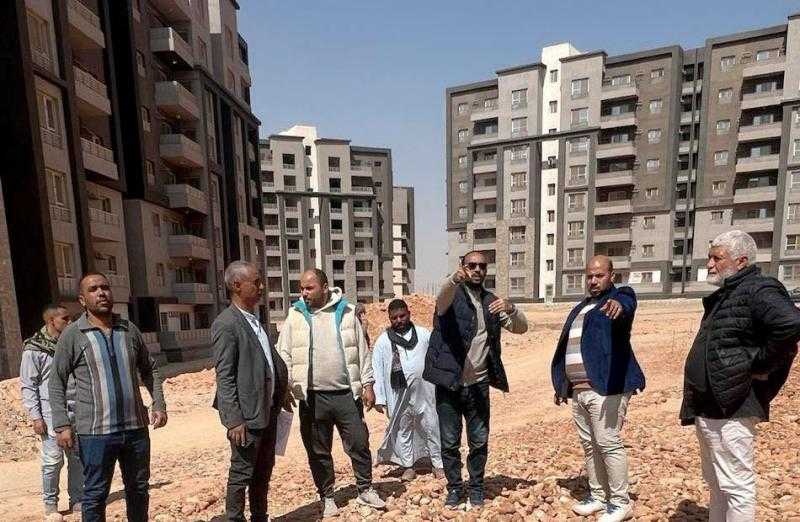 رئيس جهاز ملوي الجديدة يتفقد مرافق قطع أراضي الإسكان المتميز ومشروع جنة