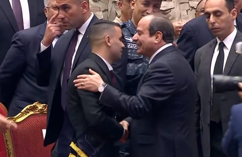 خط أحمر