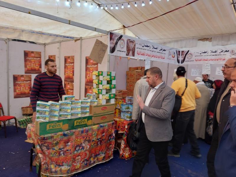 السكرتير المساعد للبحيرة يتفقد معرض ”أهلًا رمضان” في مركزي دمنهور وحوش عيسى