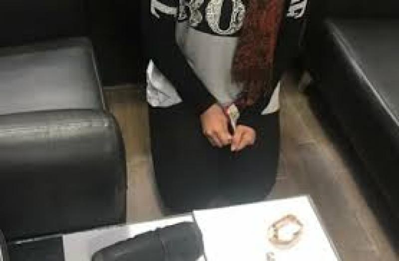 خط أحمر