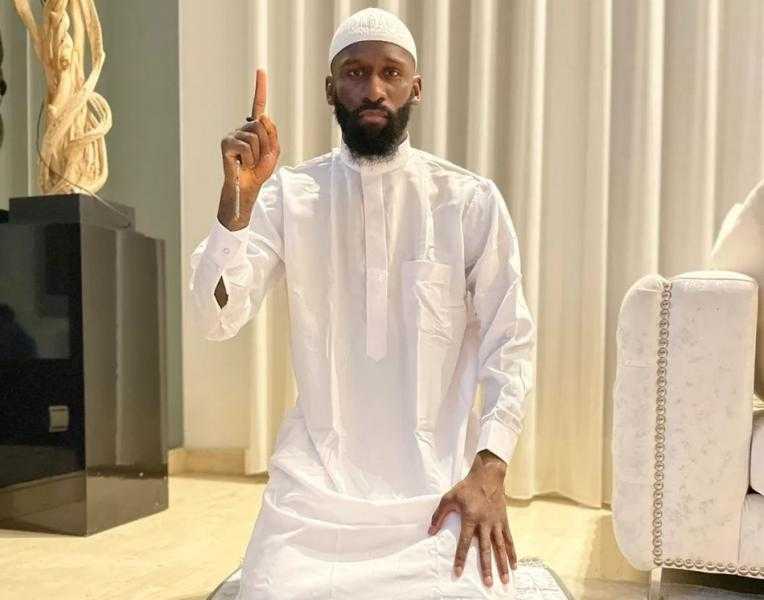 أنطونيو روديجر مهنئًا المسلمين بحلول شهر رمضان: تقبل الله منا صيامنا وصلاتنا