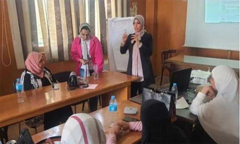 الصحة: تدريب 264 فردا من المثقفين الصحيين في 8 محافظات