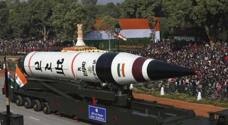 الهند تجري تجربة ناجحة على صاروخ قادر على حمل رؤوس حربية نووية متعددة