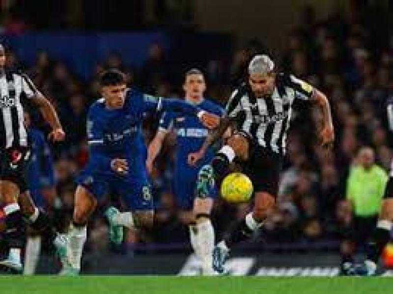 نيوكاسل ينتزع فوزا مثيرا على ويستهام في الدوري الإنجليزي