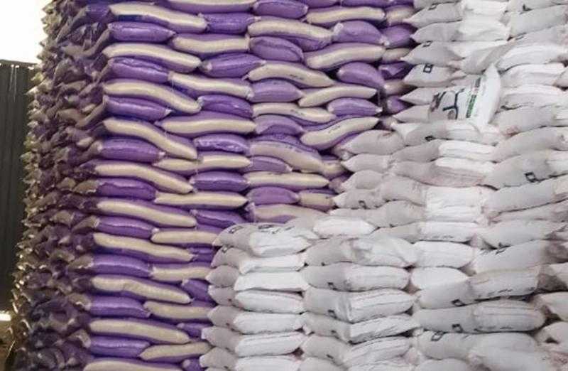 ضبط 29 طن ملح وأعلاف مجهولة المصدر وأسمدة زراعية مدعمة بالمنوفية