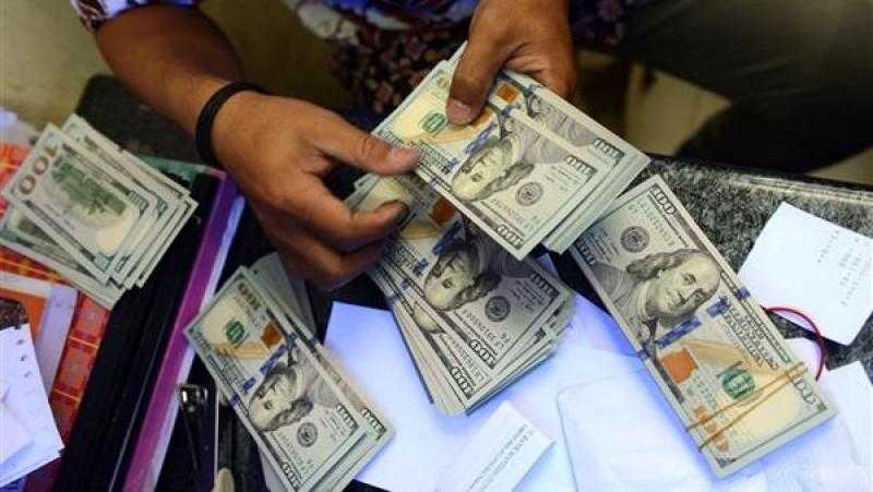 ضبط شخص في دمياط لقيامه بالاتجار غير المشروع بالنقد الأجنبى وبحوزته 90 مليون جنيه