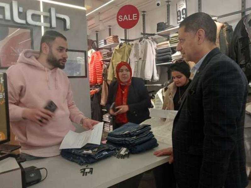 فرق العمل الميدانية تواصل عملها في القاهرة للتعريف بتيسيرات قانون المحال العامة