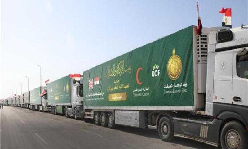 دخول 100 شاحنة ضمن القافلة الخامسة لـ«بيت الزكاة والصدقات» إلى قطاع غزة