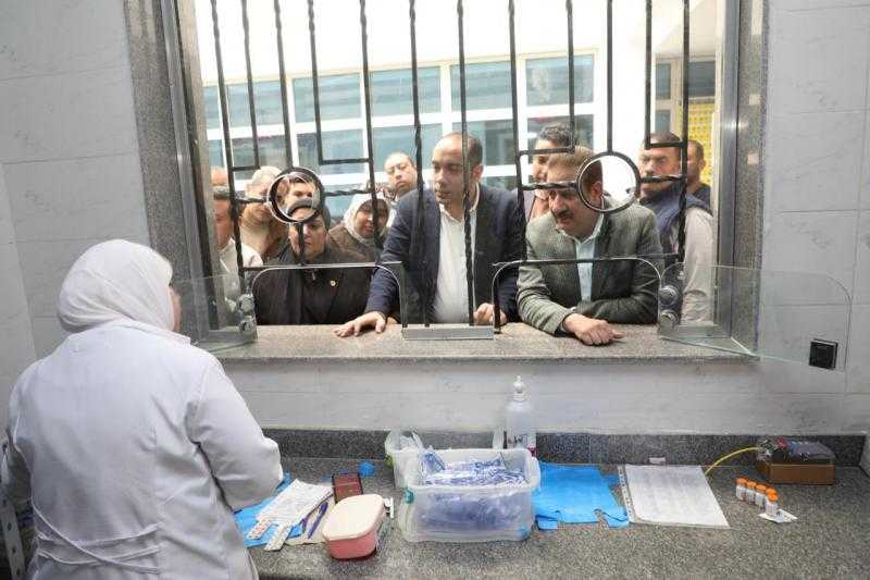 محافظ المنوفية يتفقد التشغيل التجريبي لوحدة طب أسرة كفر عشما.. ضمن ”حياة كريمة”