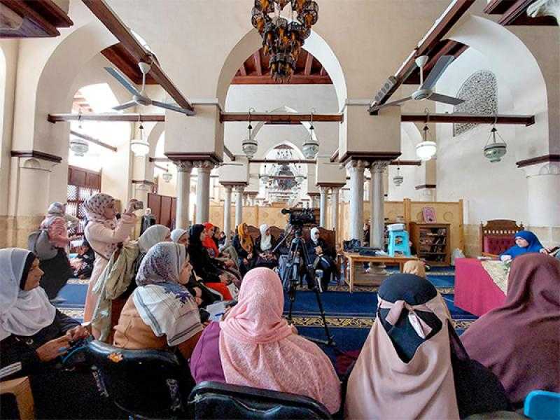 ملتقى ”رمضانيات نسائية” بالجامع الأزهر يبين كيف تكون الحياة في رحاب القرآن الكريم