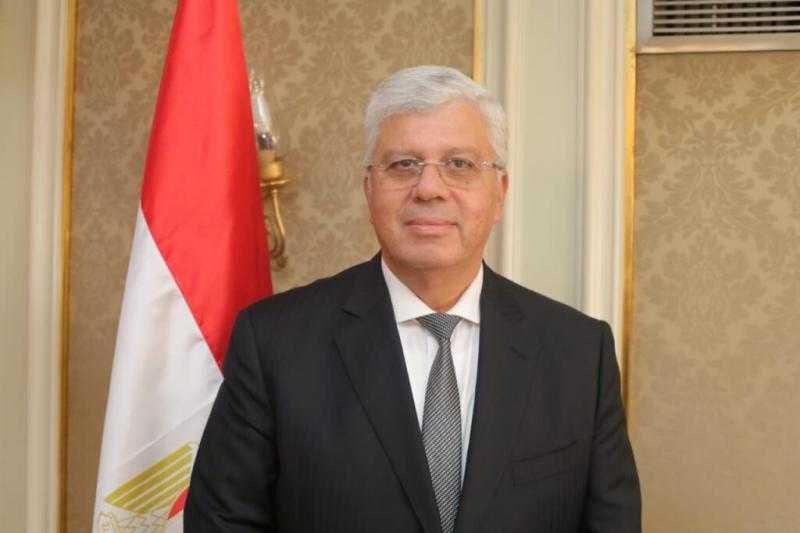 وزير التعليم العالي ينعي حمدي السيد نقيب الأطباء الأسبق