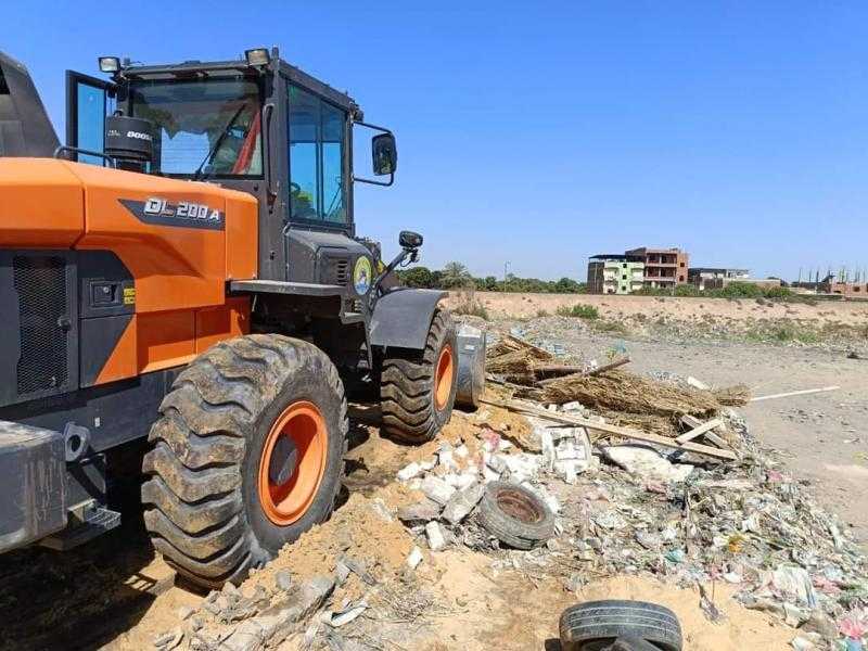 محافظ الإسماعيلية: استرداد 24560 مترا و22 فدانا من أراضي