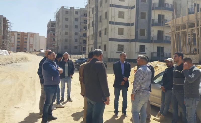 الجزار” يتابع المشروعات السكنية بالعبور الجديدة وبدر وحدائق العاصمة وبرج العرب الجديدة