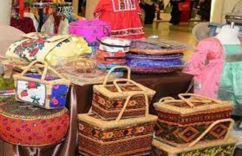 بمشاركة 19 عارضًا.. معرض للأسر المنتجة بحي الجمرك بالإسكندرية