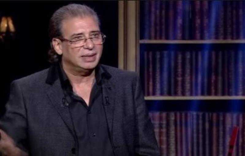 خالد يوسف ينتقد طول ساعات العمل بالسينما: اللي بيطبق 3 أيام ده مبيقدمش فن