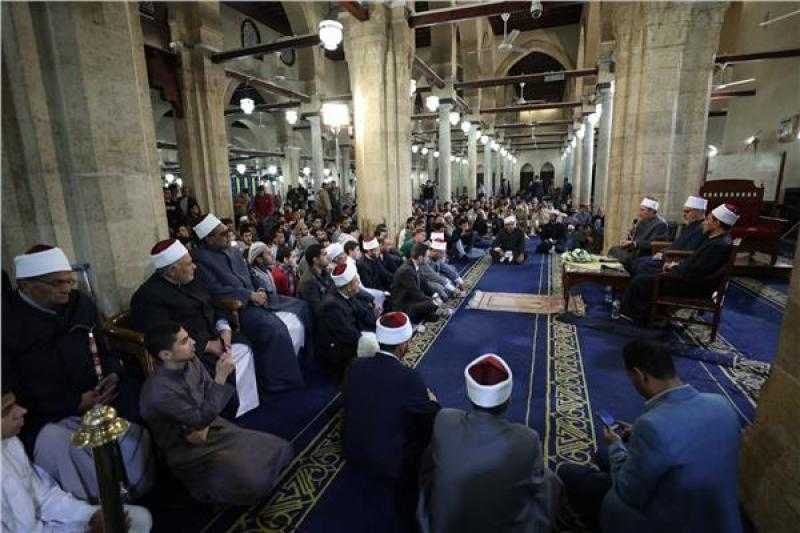 الملتقى الفقهي بالجامع الأزهر: الصوم نظام رباني علميٍ من أقوى وأبدع الأنظمة التي يتساوى فيها الجميع