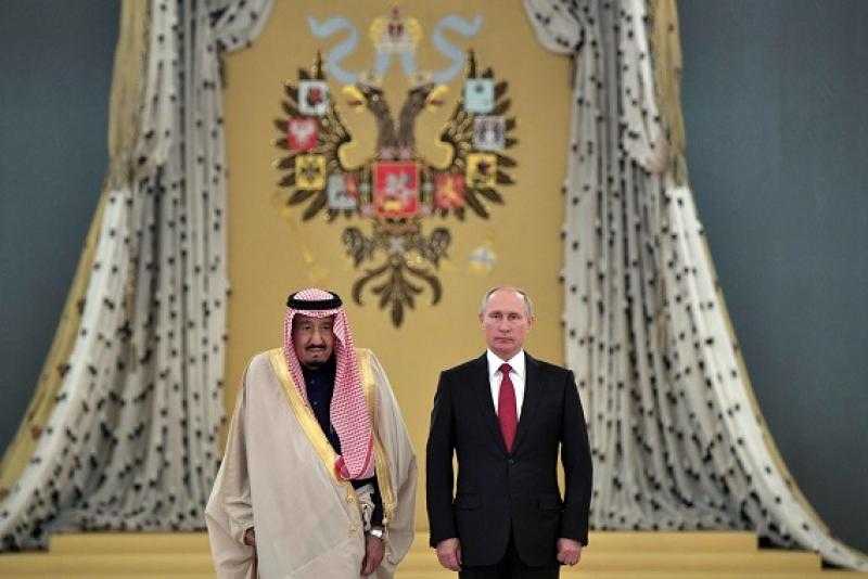 العاهل السعودي لبوتين: نسعى لتعزيز العلاقات مع موسكو في كافة المجالات