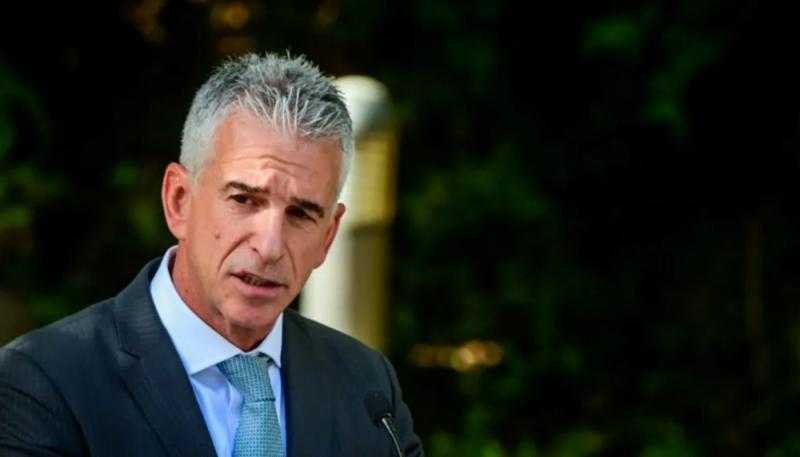 رئيس مخابرات الاحتلال في قطر لإجراء محادثات حول وقف إطلاق النار والرهائن