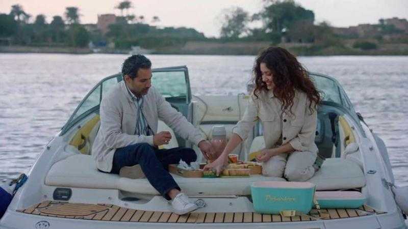 مسلسل كامل العدد + 1 الحلقة 8.. صدقي صخر يواعد فتاة أخرى غير جيهان الشماشرجي
