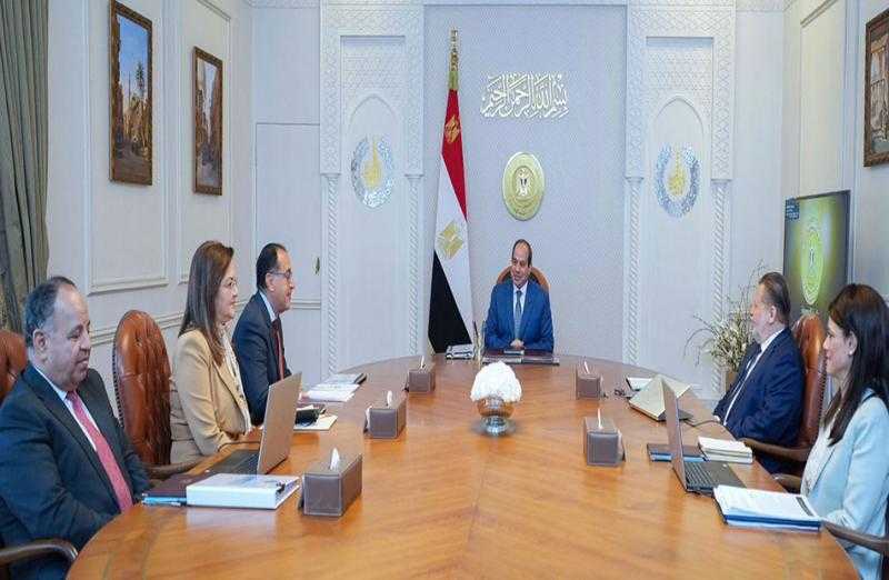 الرئيس السيسي يطلع على إجراءات الحكومة لمواجهة التضخم وضمان استقرار أسعار السلع
