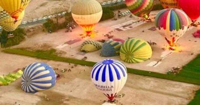 انطلاق 30 رحلة بالون طائر في سماء محافظة الأقصر
