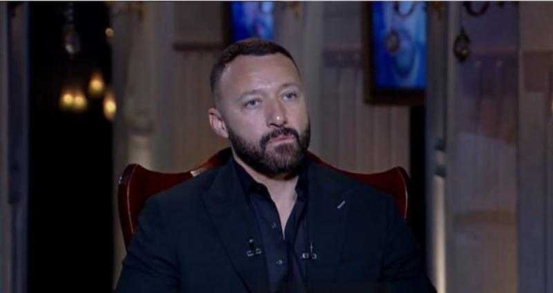 أحمد فهمي: منعي لزوجتي من الغناء كان قفلة دماغ وأعترف بالخطأ