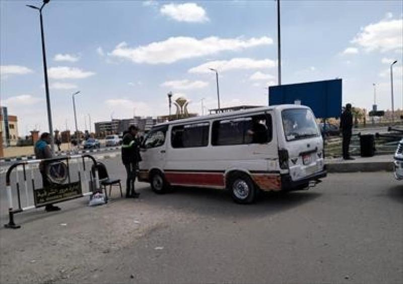 هدوء في مواقف السيارات بالشرقية بعد ساعات من تحريك أسعار الوقود