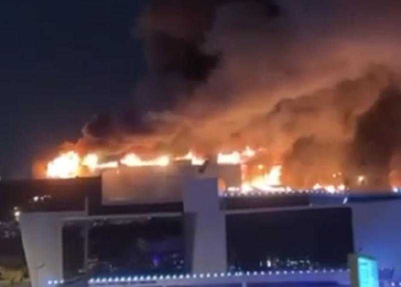 انفجار وإطلاق نار في مركز تجاري بضواحي موسكو