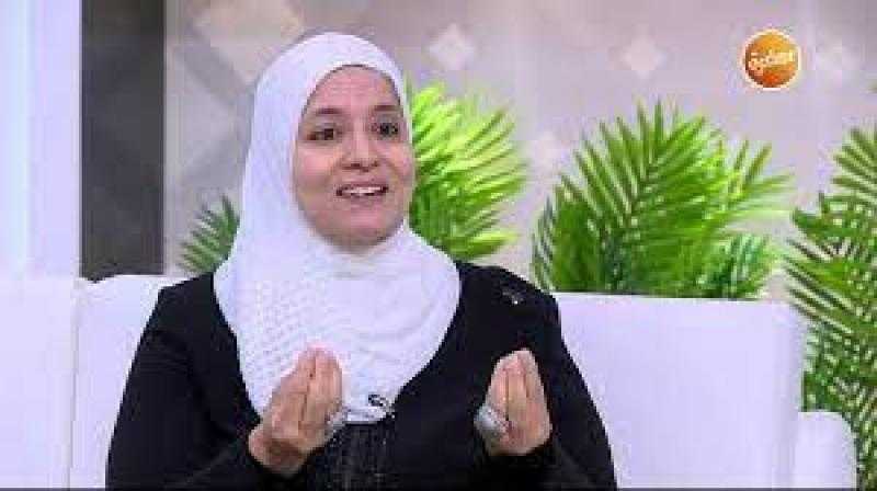 واعظة بالأوقاف: خدمة الزوجة لبيتها وزوجها طاعة لله