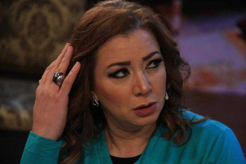 انتصار تنتقد كاملة أبو ذكري: «محدش ضربك على أيدك علشان تشتغلي معايا بالعافية»‏