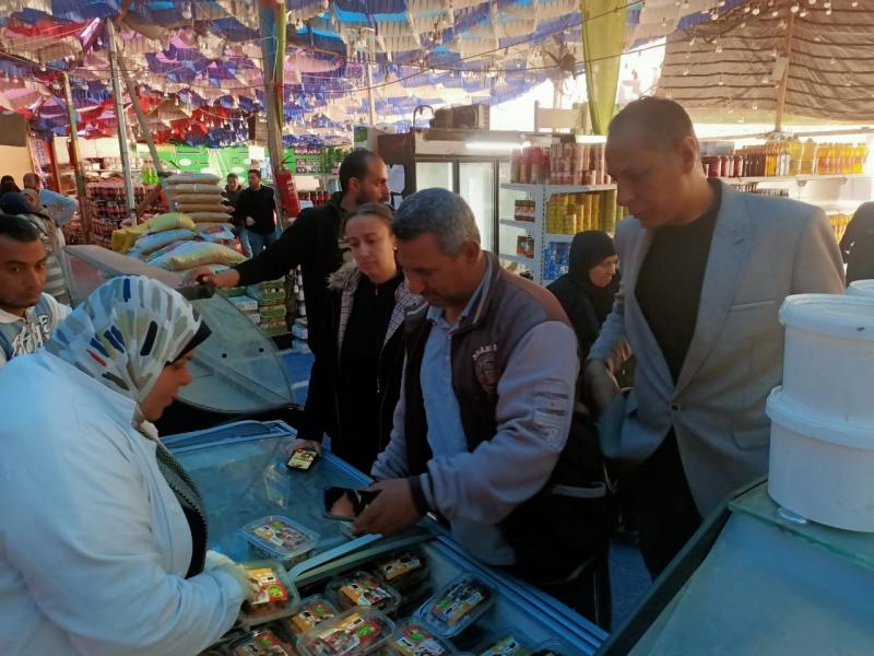 حملة في الغربية تتحفظ على 2 طن ”رنجة” ودواجن غير صالحة للاستهلاك