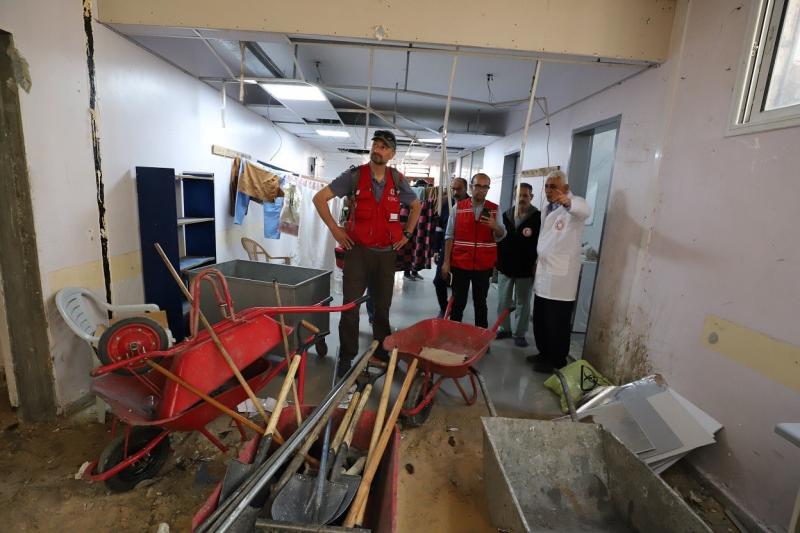 خروج مستشفى الأمل عن الخدمة بعد إغلاقه من قبل الاحتلال الإسرائيلي