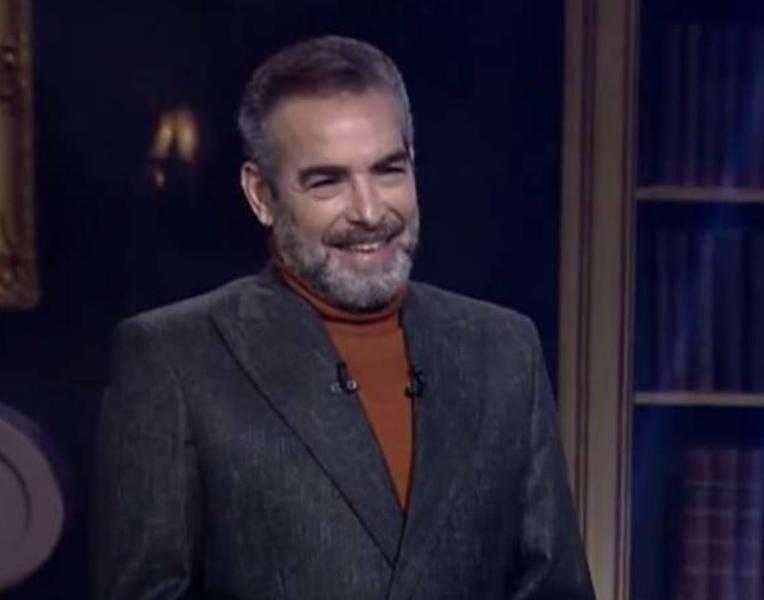 أحمد عبد العزيز: الفن غدار ماديا وفنيا