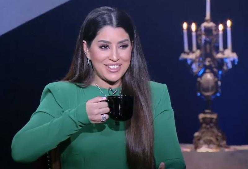 آيتن عامر عن عدد القضايا بينها وبين طليقها: مبعدش يا جيمي